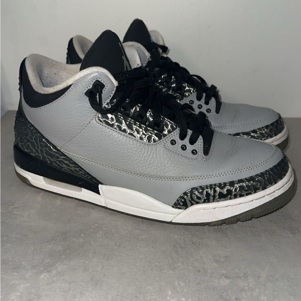 Air Jordan 3 “Wolf Grey”